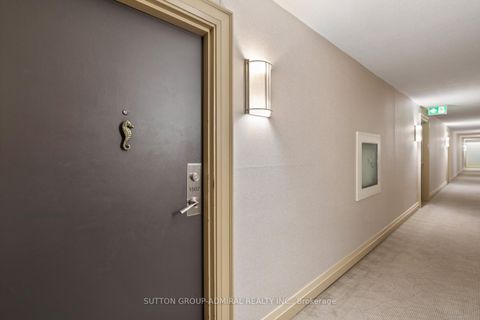 Photo 1 at 1502 - 100 Quebec Avenue, High Park North, Toronto