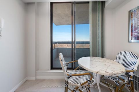 Photo 11 at 1502 - 100 Quebec Avenue, High Park North, Toronto