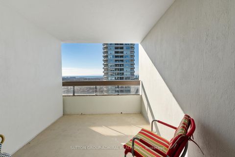 Photo 16 at 1502 - 100 Quebec Avenue, High Park North, Toronto