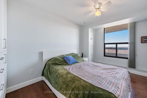 Photo 19 at 1502 - 100 Quebec Avenue, High Park North, Toronto