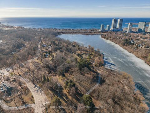 Photo 28 at 1502 - 100 Quebec Avenue, High Park North, Toronto