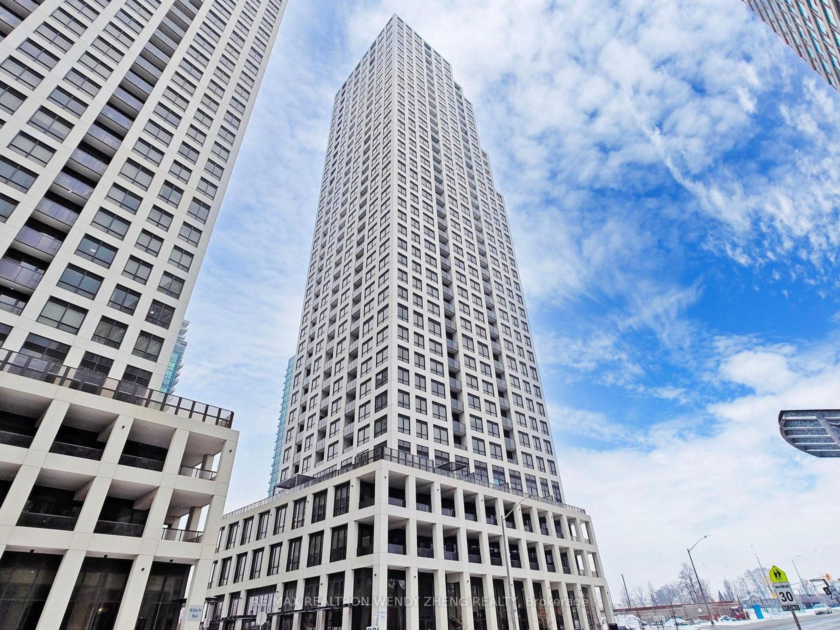 1801 - 36 Elm Drive W, Fairview, Mississauga by Loree Meneguzzi Real Estate 1801 - 36 Elm Drive W, Fairview, Mississauga