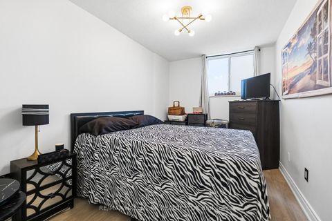 Photo 16 at 1705 - 1360 York Mills Road, Donalda, Toronto