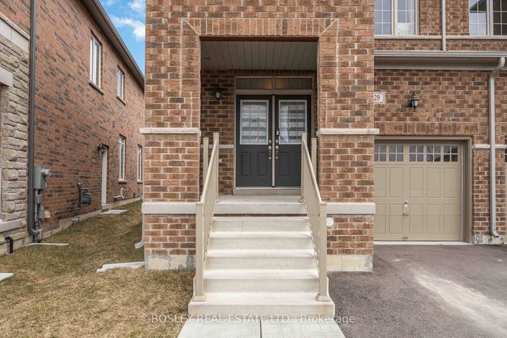 Photo 26 at 29 Ferragine Crescent, Bradford, Bradford West Gwillimbury