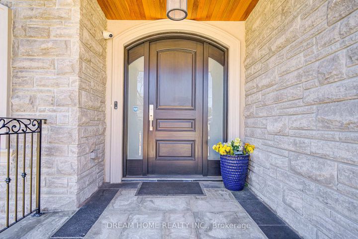 Photo 4 at 476 TENNYSON Drive, WO West, Oakville