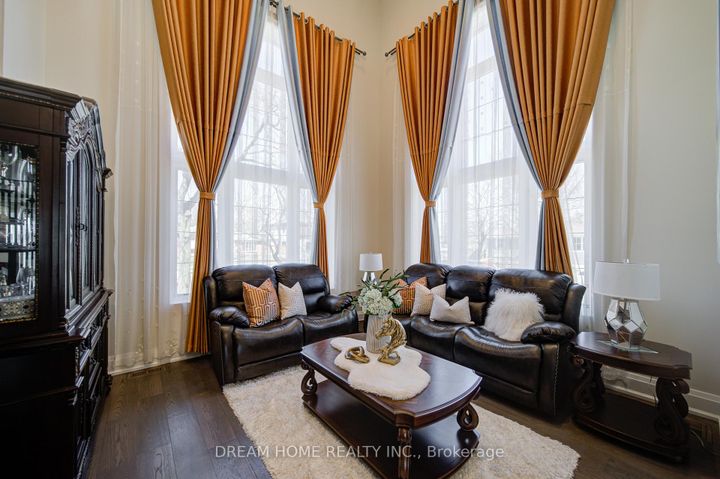 Photo 6 at 476 TENNYSON Drive, WO West, Oakville