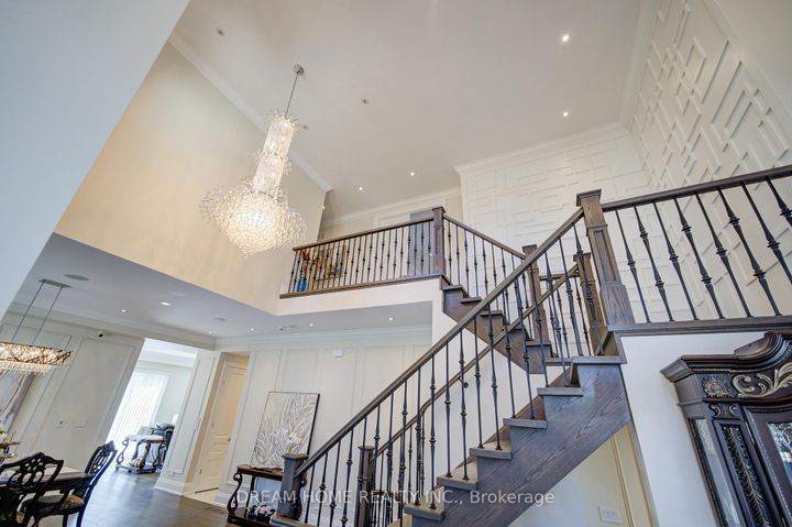 Photo 10 at 476 TENNYSON Drive, WO West, Oakville