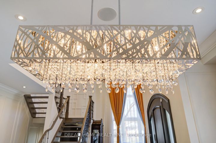 Photo 13 at 476 TENNYSON Drive, WO West, Oakville