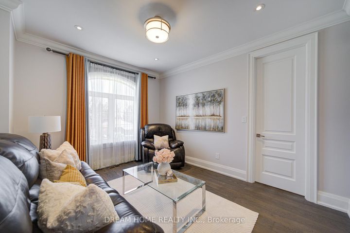 Photo 31 at 476 TENNYSON Drive, WO West, Oakville