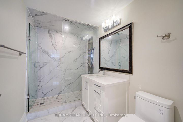 Photo 43 at 476 TENNYSON Drive, WO West, Oakville