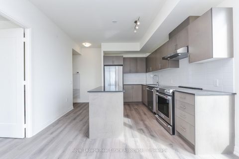 Photo 47 at 1121 - 8960 Jane Street, Concord, Vaughan