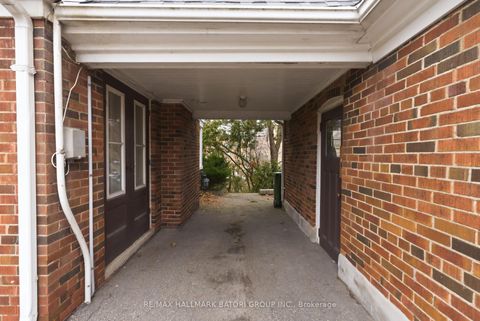 Photo 15 at 18 King Georges Drive, Greenbrook, Toronto