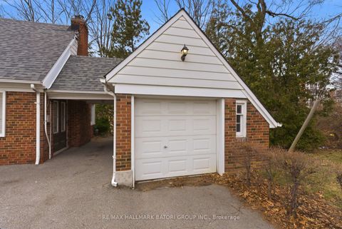 Photo 16 at 18 King Georges Drive, Greenbrook, Toronto