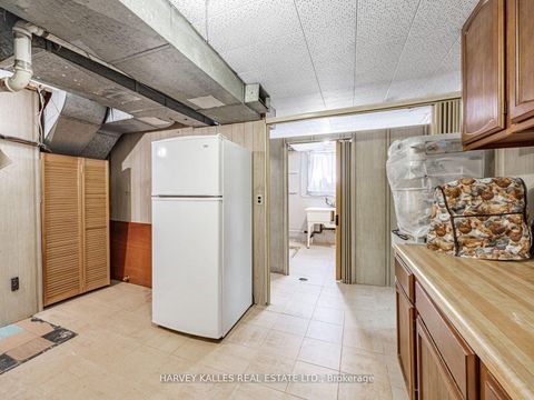 Photo 22 at 205 Vauxhall Drive, Dorset Park, Toronto