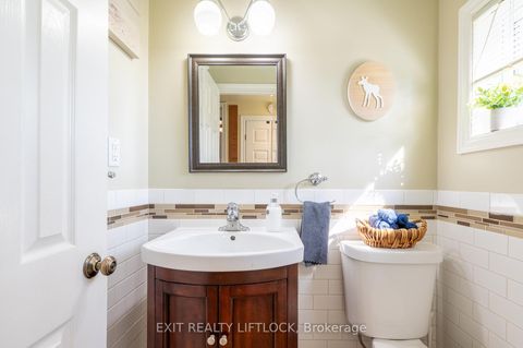 Photo 8 at 71 High Street, Bowmanville, Clarington