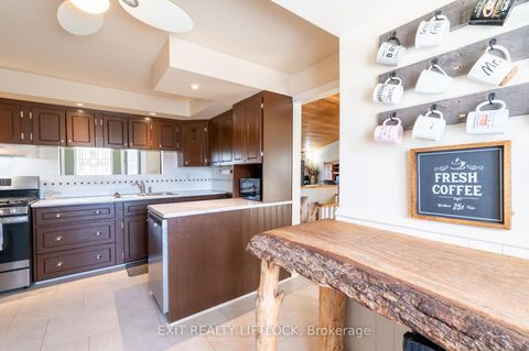 Photo 10 at 71 High Street, Bowmanville, Clarington