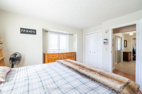 Photo 13 at 71 High Street, Bowmanville, Clarington