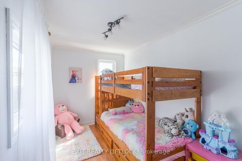 Photo 15 at 71 High Street, Bowmanville, Clarington