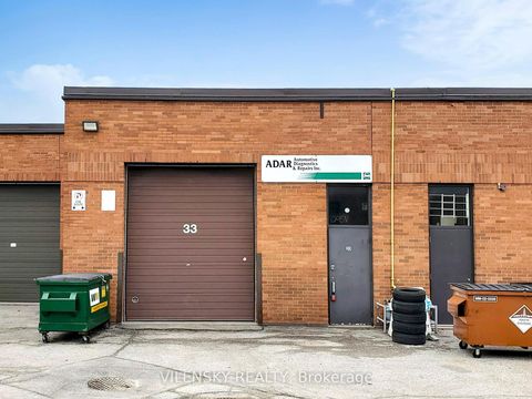 Photo 11 at 33 - 1170 Sheppard Avenue, York University Heights, Toronto