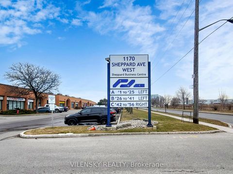 Photo 15 at 33 - 1170 Sheppard Avenue, York University Heights, Toronto