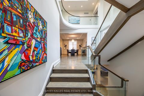 Photo 9 at 14 Sulgrave Crescent, Windfields, Toronto