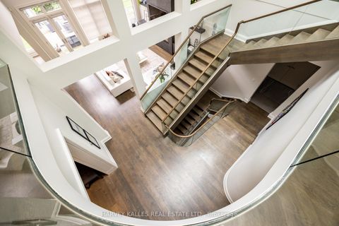 Photo 19 at 14 Sulgrave Crescent, Windfields, Toronto