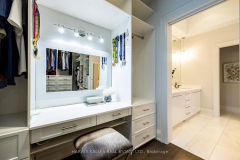 Photo 25 at 14 Sulgrave Crescent, Windfields, Toronto