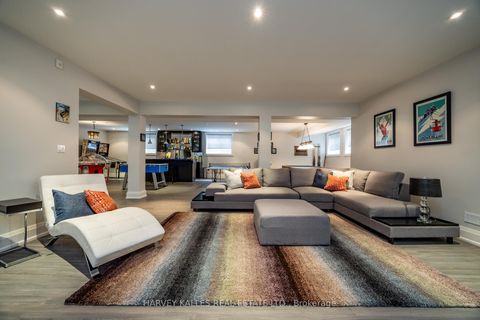 Photo 37 at 14 Sulgrave Crescent, Windfields, Toronto