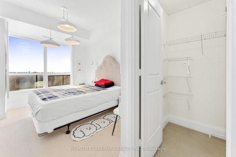 Photo 15 at 923 - 100 Harrison Garden Boulevard, Willowdale East, Toronto