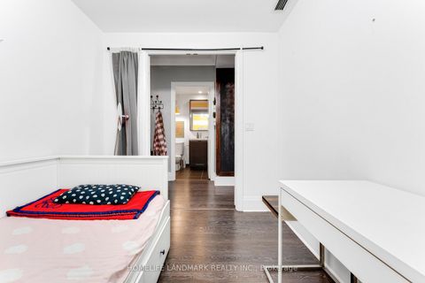 Photo 24 at 923 - 100 Harrison Garden Boulevard, Willowdale East, Toronto