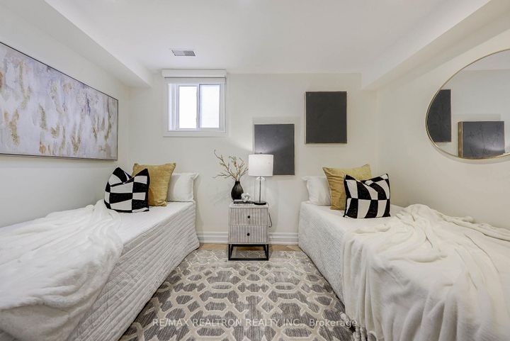 Photo 25 at B - 187 Sherwood Avenue, Mount Pleasant East, Toronto