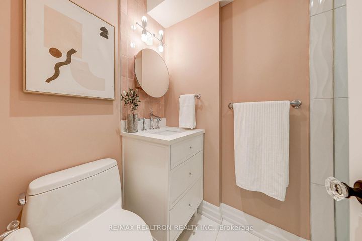 Photo 26 at B - 187 Sherwood Avenue, Mount Pleasant East, Toronto