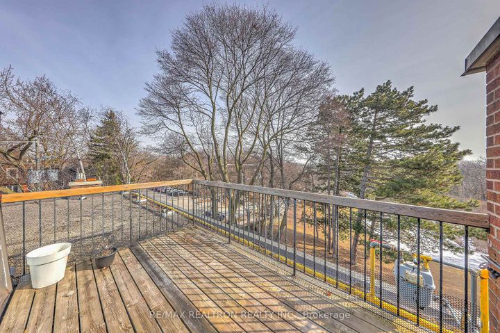 Photo 34 at B - 187 Sherwood Avenue, Mount Pleasant East, Toronto