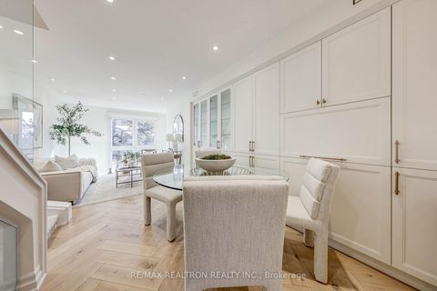 Photo 9 at B - 187 Sherwood Avenue, Mount Pleasant East, Toronto