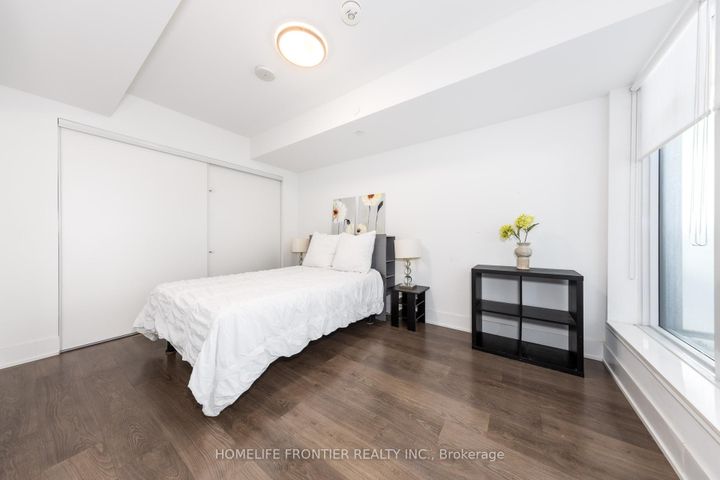 Photo 8 at 301 - 403 Church Street, Yonge Corridor, Toronto