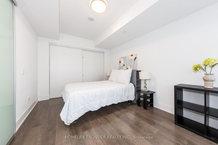 Photo 9 at 301 - 403 Church Street, Yonge Corridor, Toronto