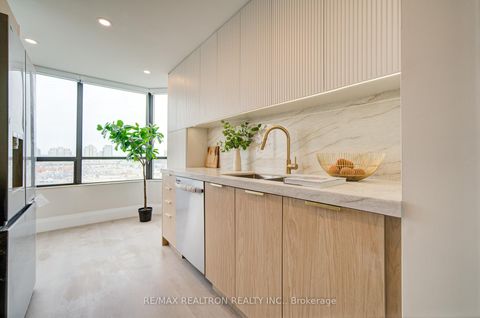 Photo 12 at 1103 - 7420 Bathurst Street, Brownridge, Vaughan