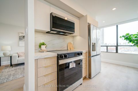 Photo 14 at 1103 - 7420 Bathurst Street, Brownridge, Vaughan