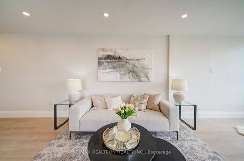 Photo 17 at 1103 - 7420 Bathurst Street, Brownridge, Vaughan