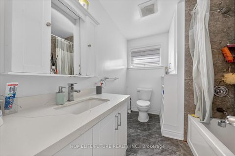 Photo 12 at 21 Aspendale Drive, Bendale, Toronto