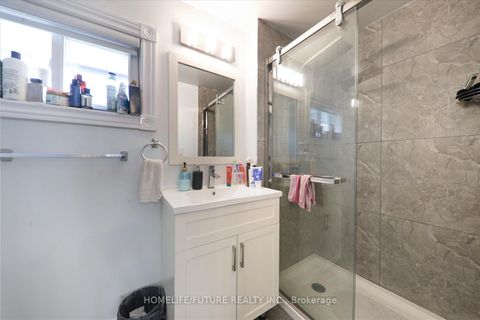 Photo 17 at 21 Aspendale Drive, Bendale, Toronto
