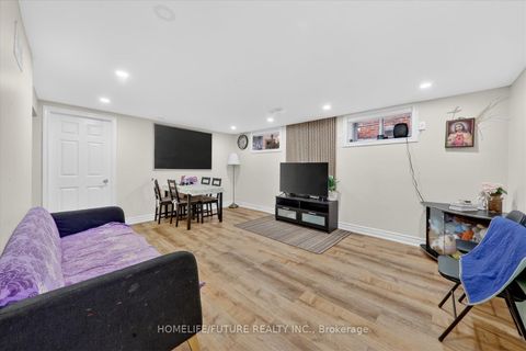 Photo 20 at 21 Aspendale Drive, Bendale, Toronto
