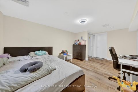 Photo 26 at 21 Aspendale Drive, Bendale, Toronto