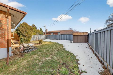 Photo 32 at 21 Aspendale Drive, Bendale, Toronto