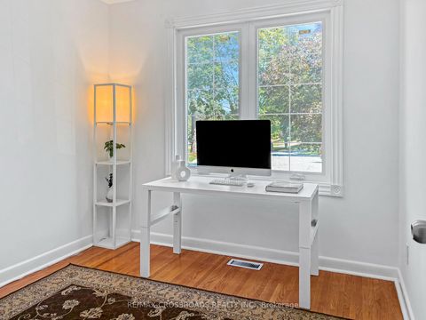 Photo 13 at 46 Ronway Crescent, Woburn, Toronto