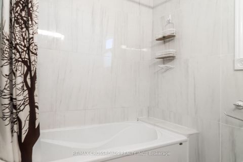 Photo 18 at 46 Ronway Crescent, Woburn, Toronto