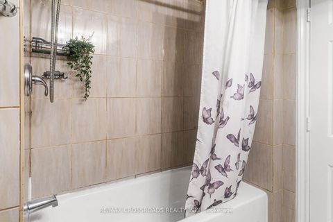 Photo 36 at 46 Ronway Crescent, Woburn, Toronto