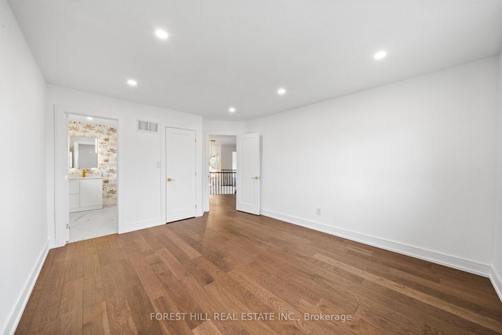 Photo 20 at 12 Fisico Court, Doncrest, Richmond Hill