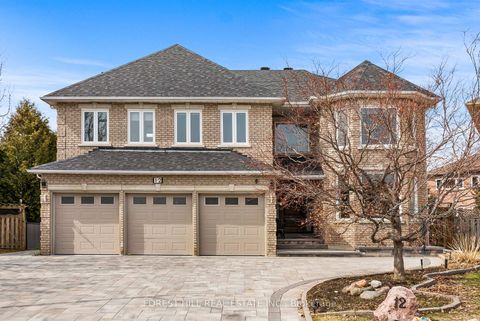 Photo 1 at 12 Fisico Court, Doncrest, Richmond Hill