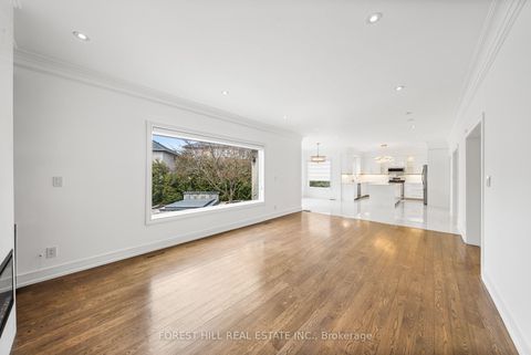 Photo 6 at 12 Fisico Court, Doncrest, Richmond Hill